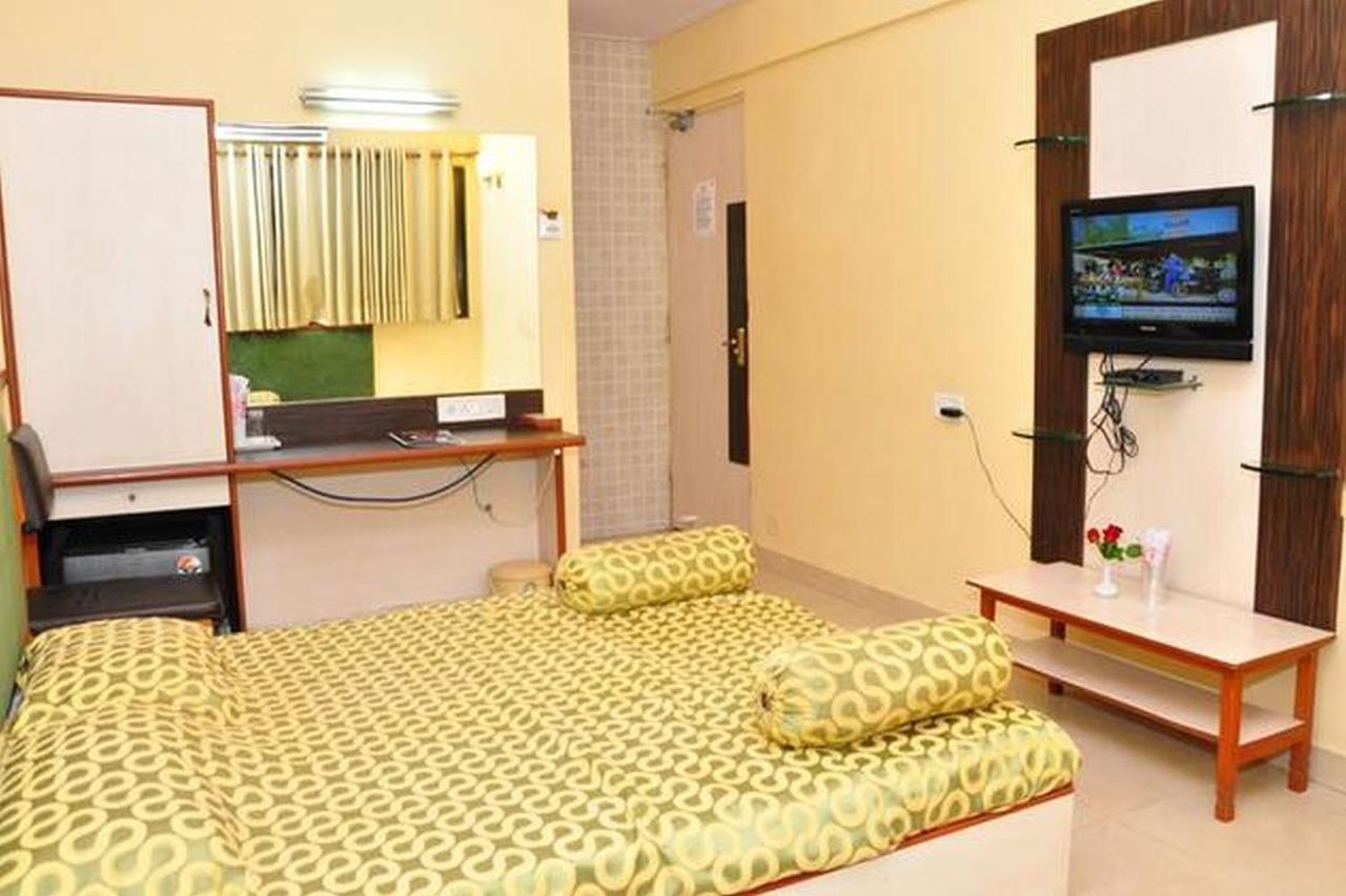 Hotel Siddhartha Mumbai Exterior photo