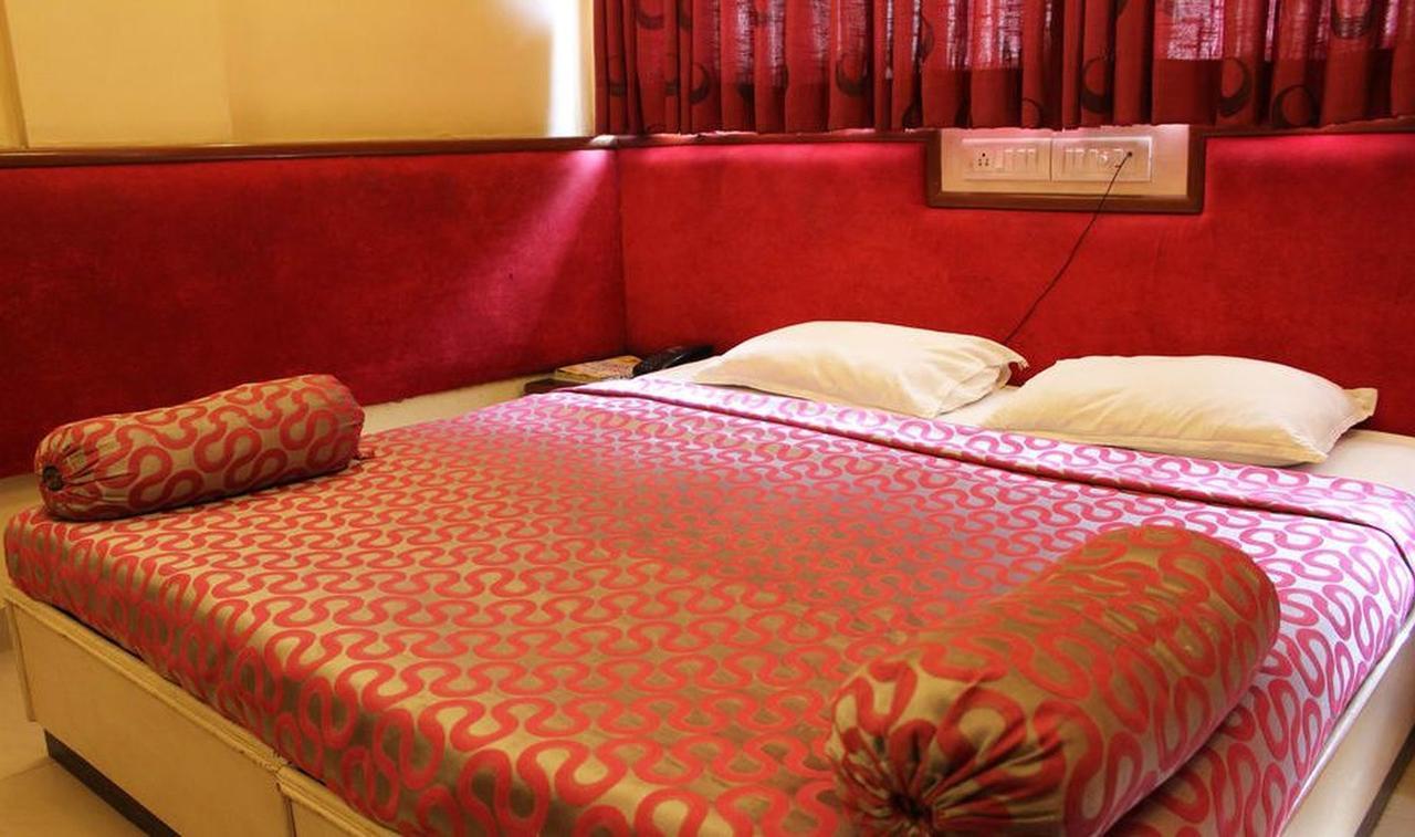 Hotel Siddhartha Mumbai Exterior photo