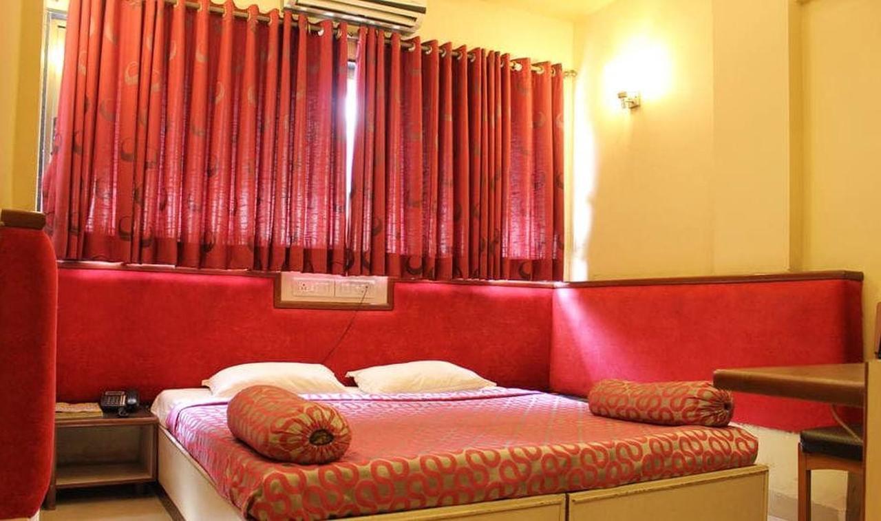 Hotel Siddhartha Mumbai Exterior photo
