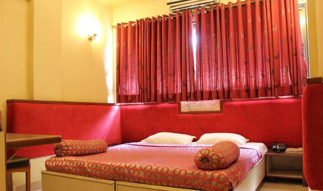 Hotel Siddhartha Mumbai Exterior photo